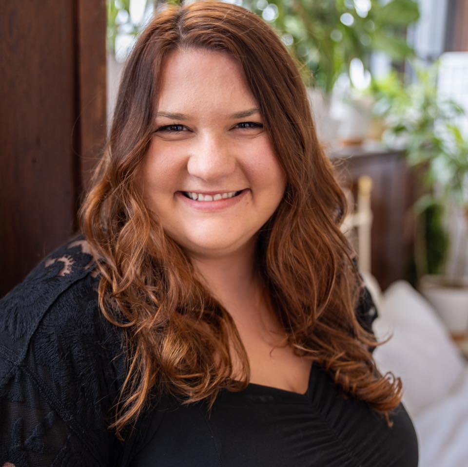 Mercedes Dunne-Realtor Serving Northeast Ohio